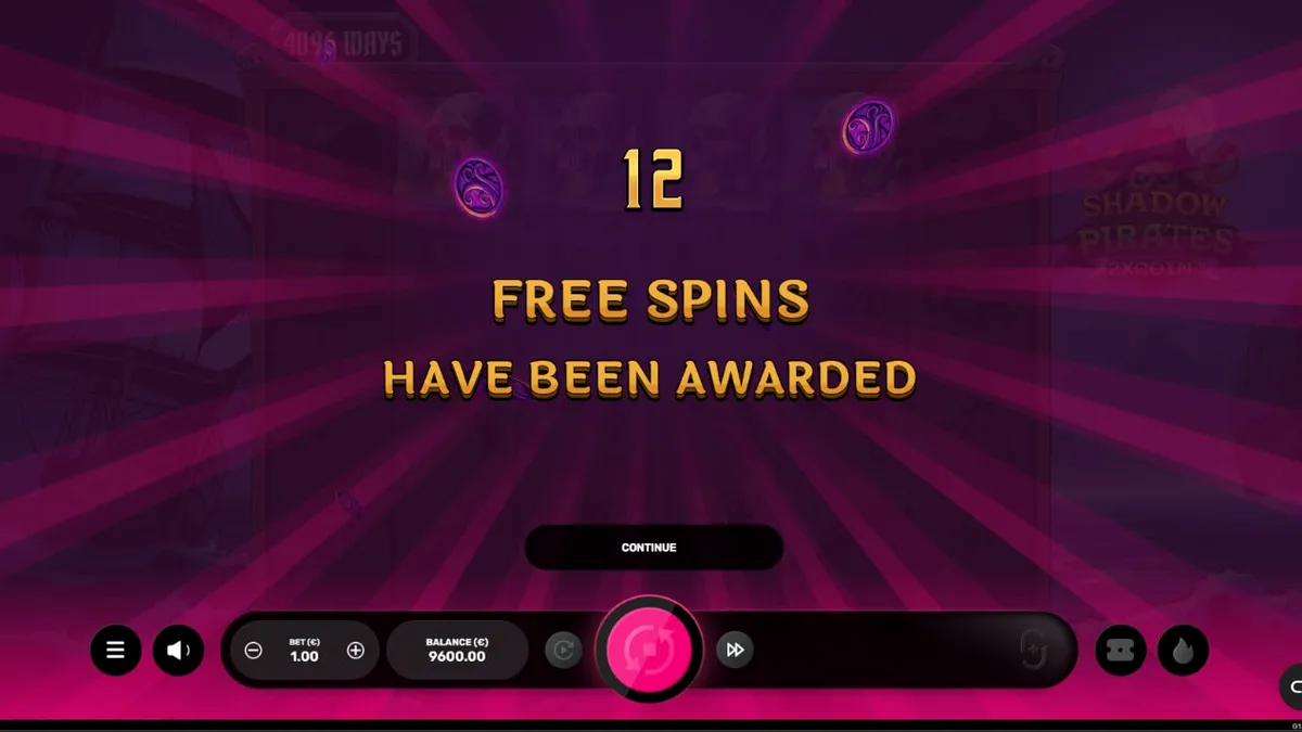 Tampilan visual slot Shadow Pirates dengan latar belakang kapal hantu dan bulan purnama.